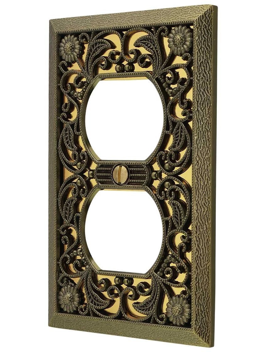 65DAB Filigree Wallplate, 1 Duplex, Antique Brass